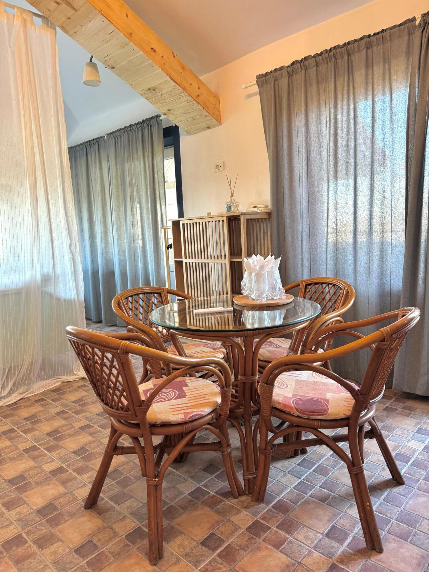 Alloggio in famiglia H By Hambar